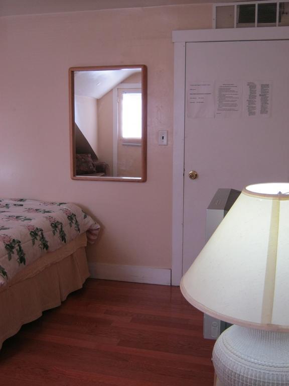 Kelowna Okanagan Lake Hostel ห้อง รูปภาพ