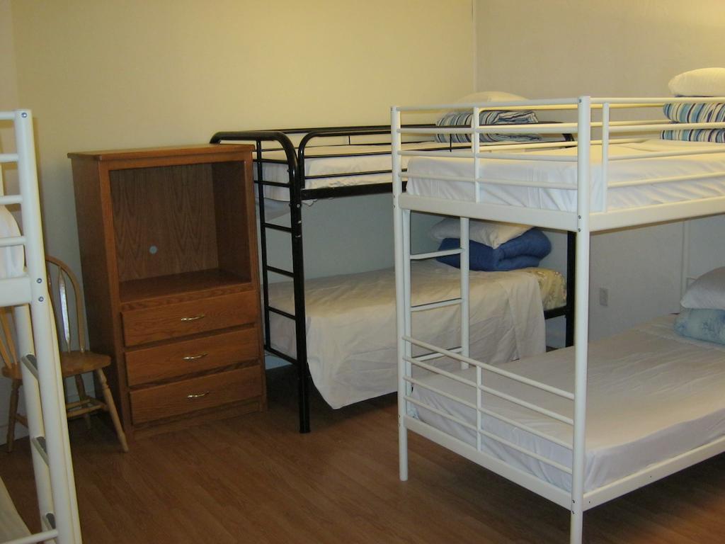 Kelowna Okanagan Lake Hostel ห้อง รูปภาพ