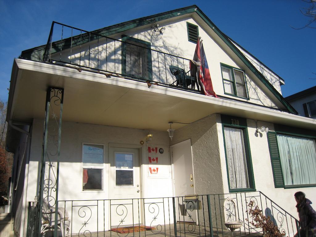 Kelowna Okanagan Lake Hostel ภายนอก รูปภาพ