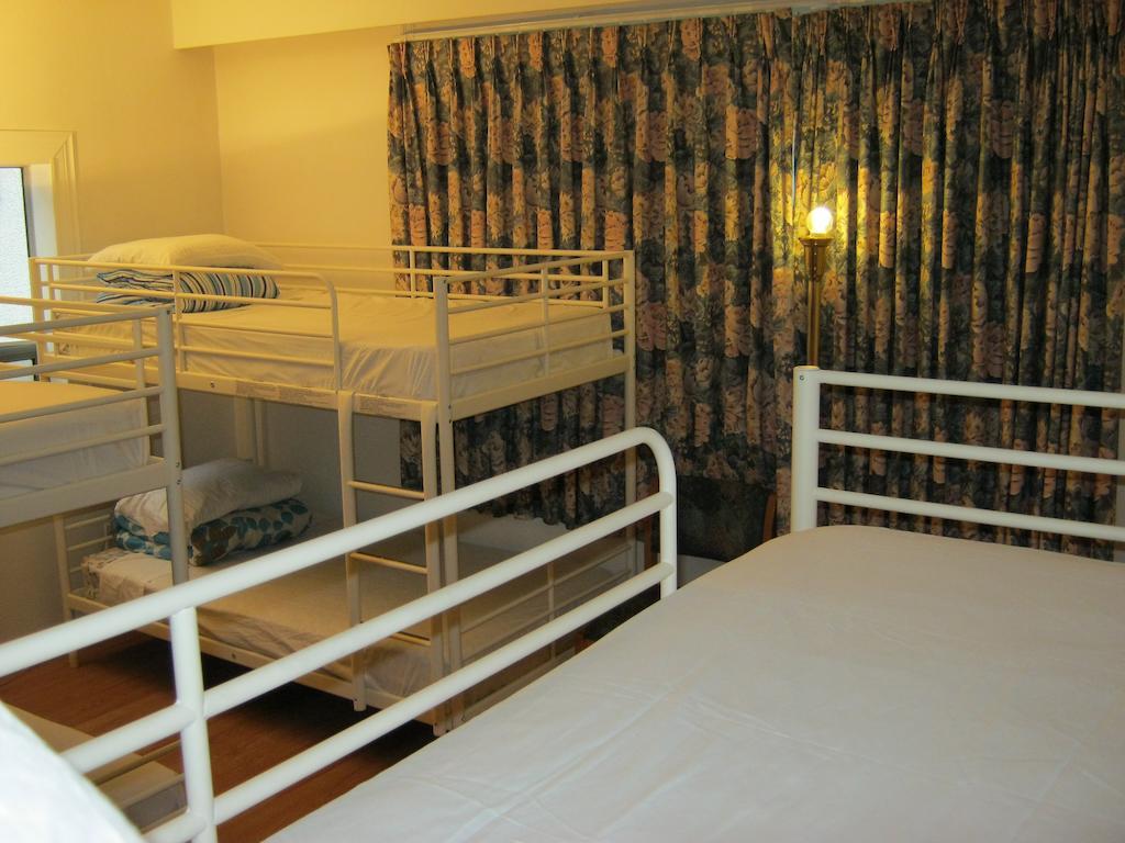 Kelowna Okanagan Lake Hostel ห้อง รูปภาพ