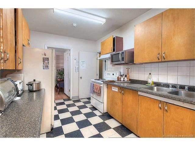 Kelowna Okanagan Lake Hostel ภายนอก รูปภาพ